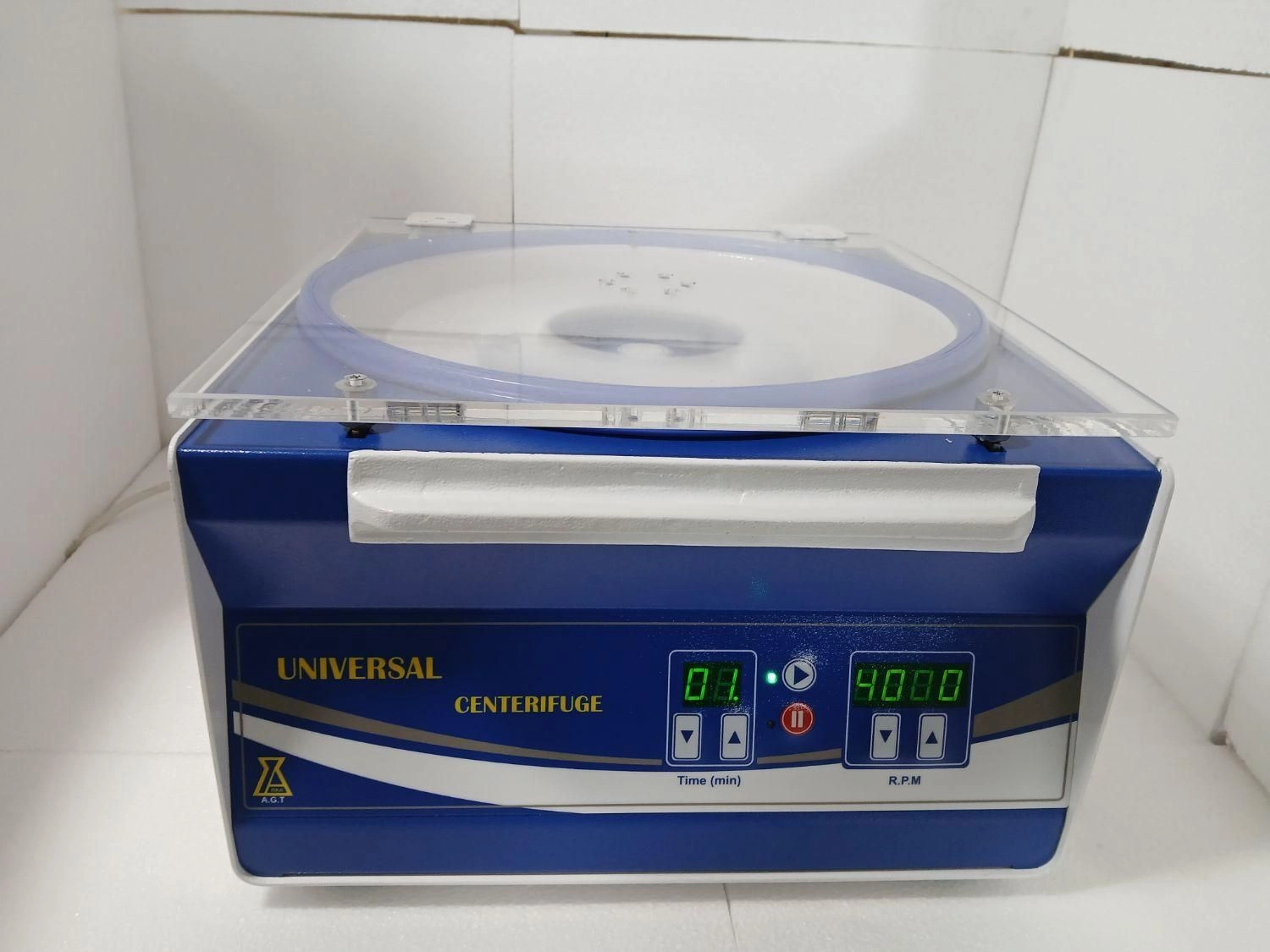 سانتریفیوژ 12 شاخه برند یونیورسال