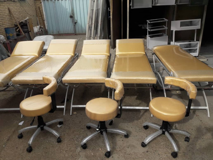 تخت معاینه با فوم ۱۰ سانت زیرسر تاشو پایه مبلی | کیفیت بالا و قیمت مناسب