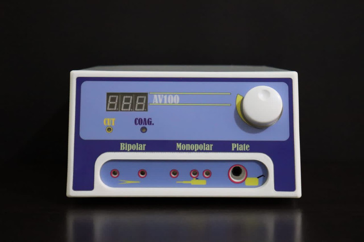 خرید دستگاه الکتروکوتر AV100 | کوتر جراحی بایپولار و مونوپولار با 18 ماه گارانتی